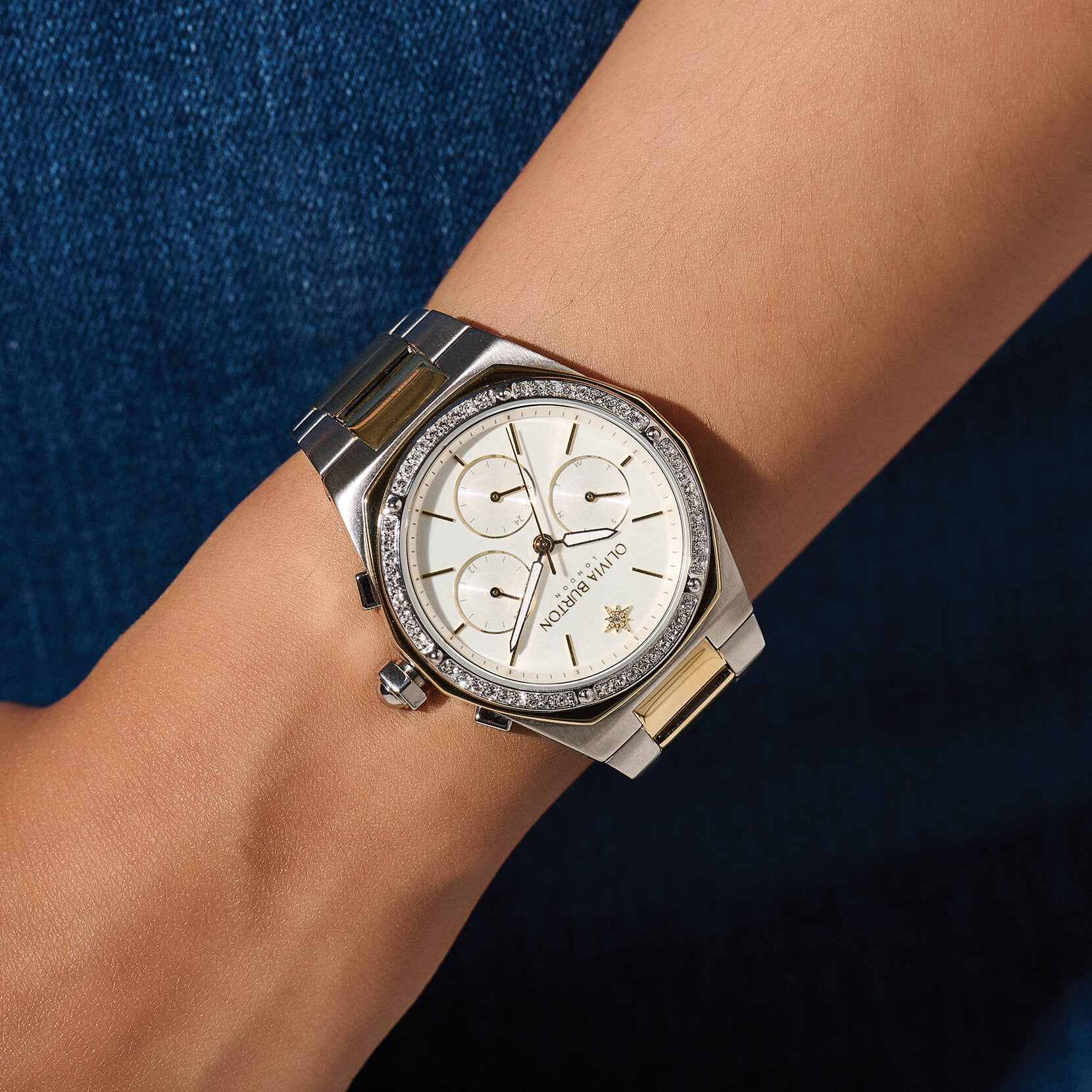 Ladies Sports Luxe Watch (24000100)