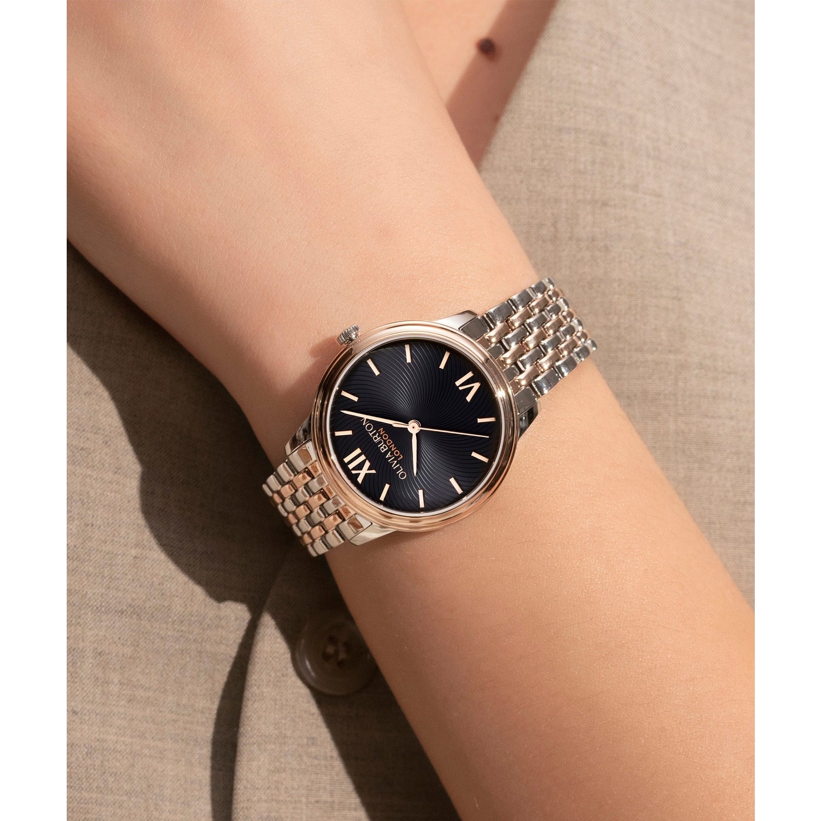 Ladies Modern Classic Watch (24000133)