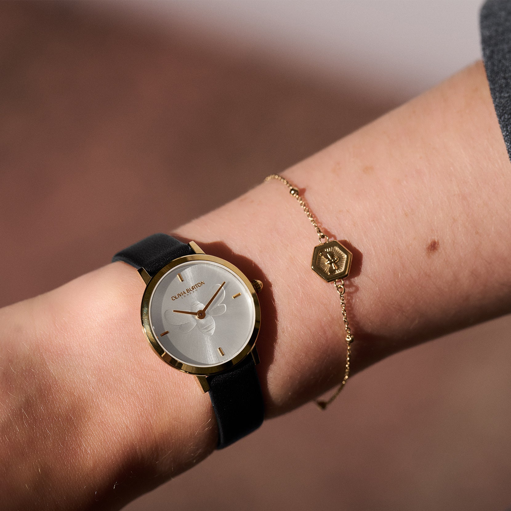 Ladies Signature Watch (24070005).