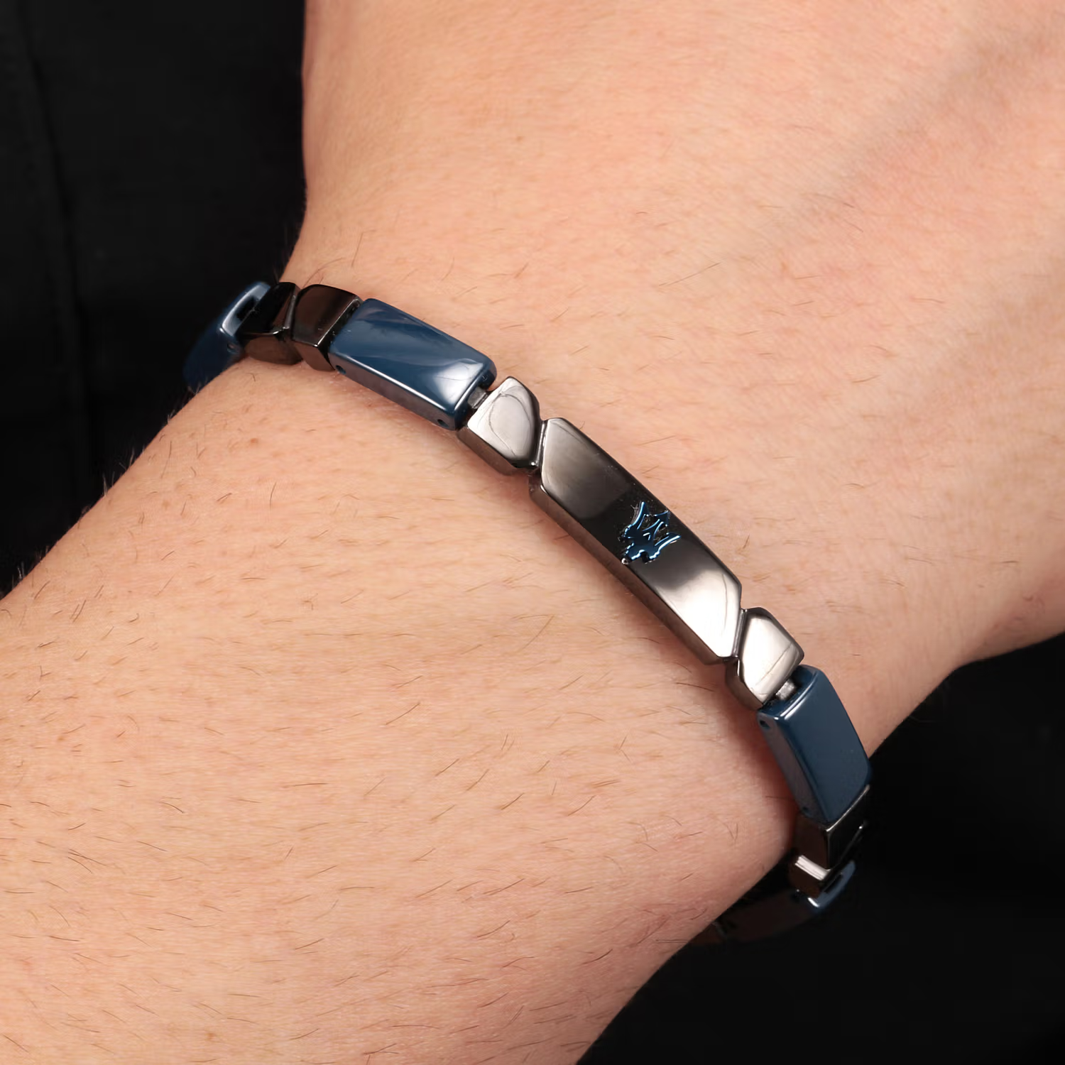 Men's Maserati Bracelet (JM221ATZ01)