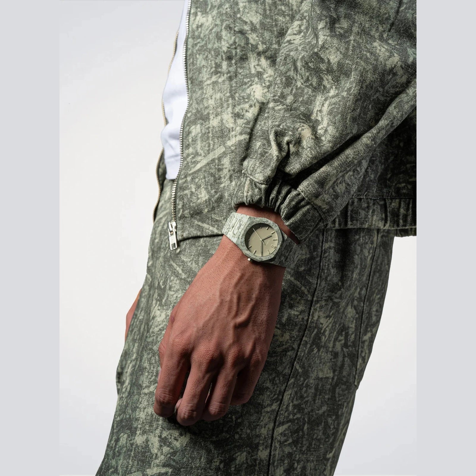 Men's Forest Camo Watch (D1-PCBJ38)