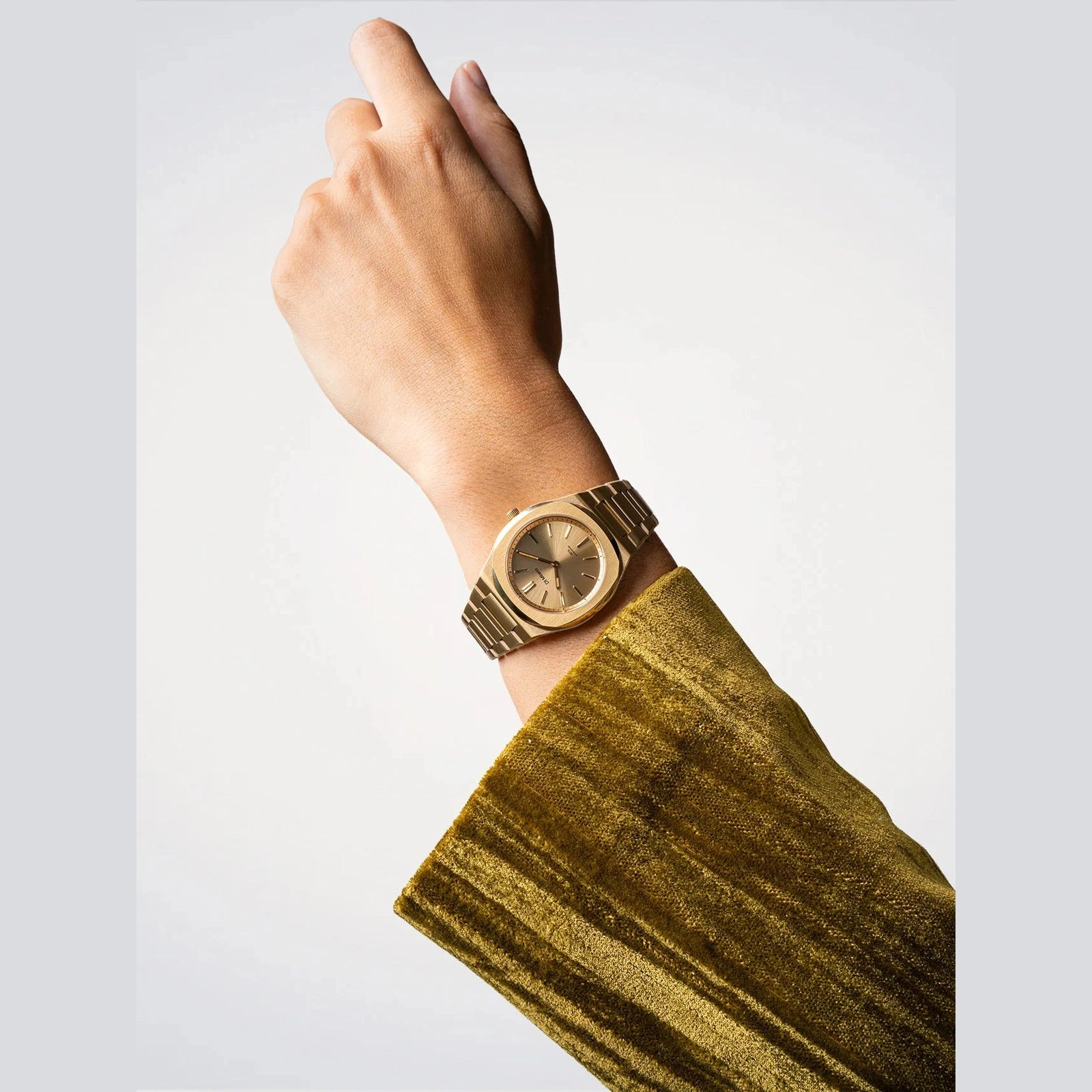 Ladies Gold Mellow Watch (D1-UHBL02)