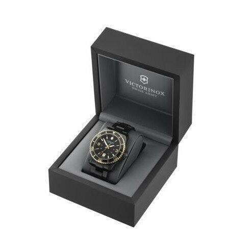 Men's Maverick Large Watch 241884 Victorinox Swiss Army