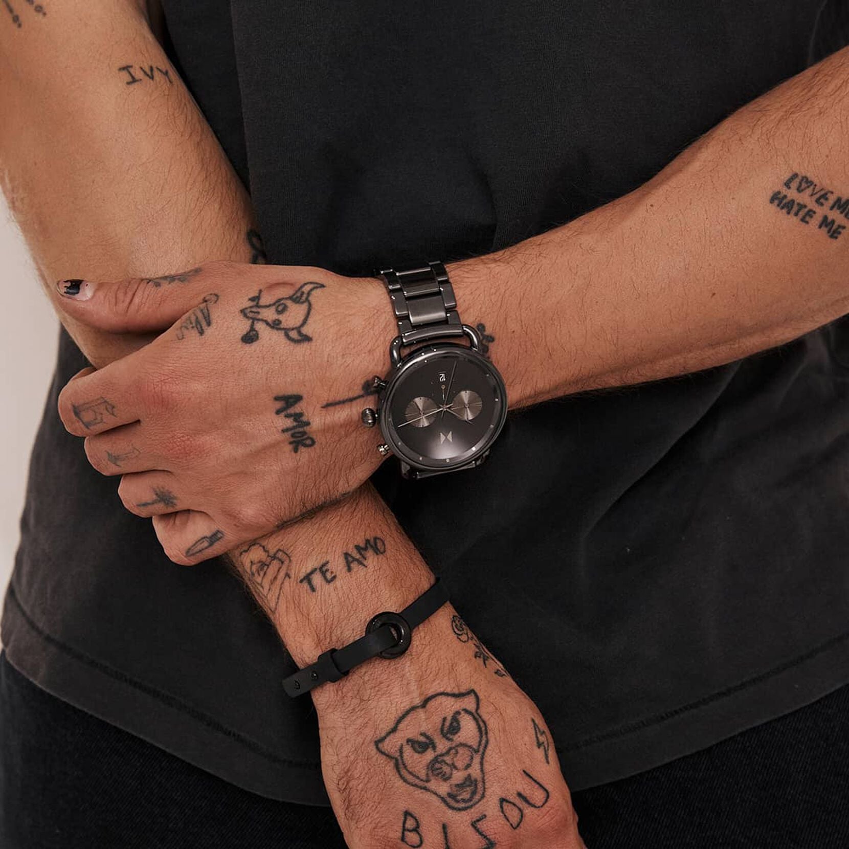 Men's Blacktop Gloss Black Watch 28000235-D MVMT