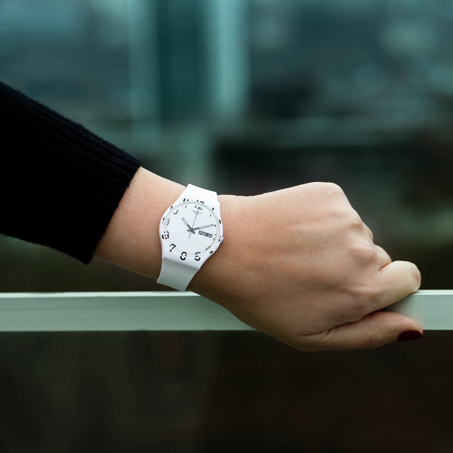 OVER WHITE Swatch