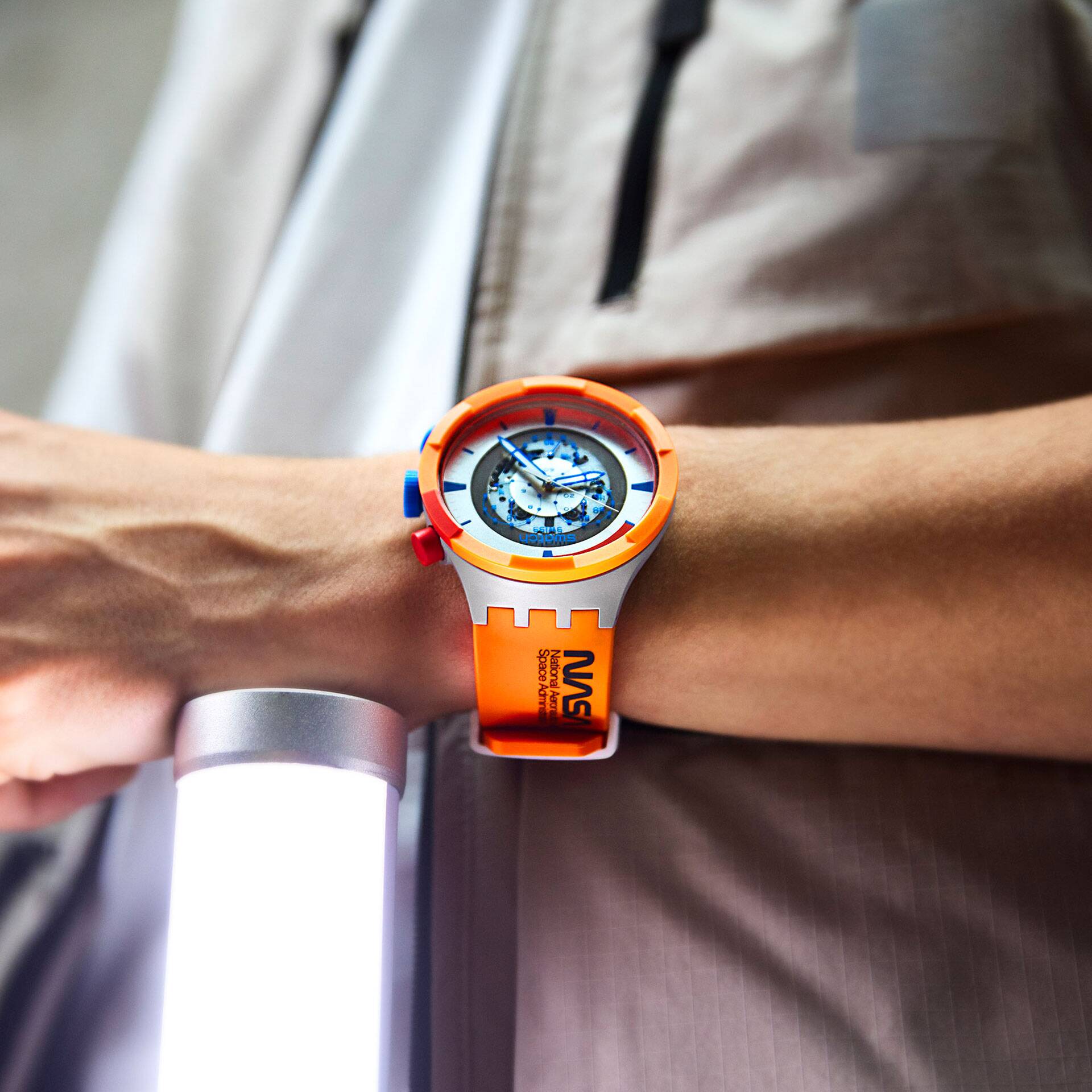 LAUNCH Swatch