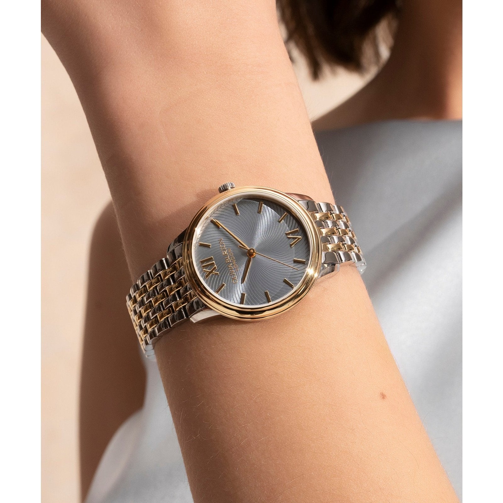 Ladies Classic Swirl Watch (24000132)