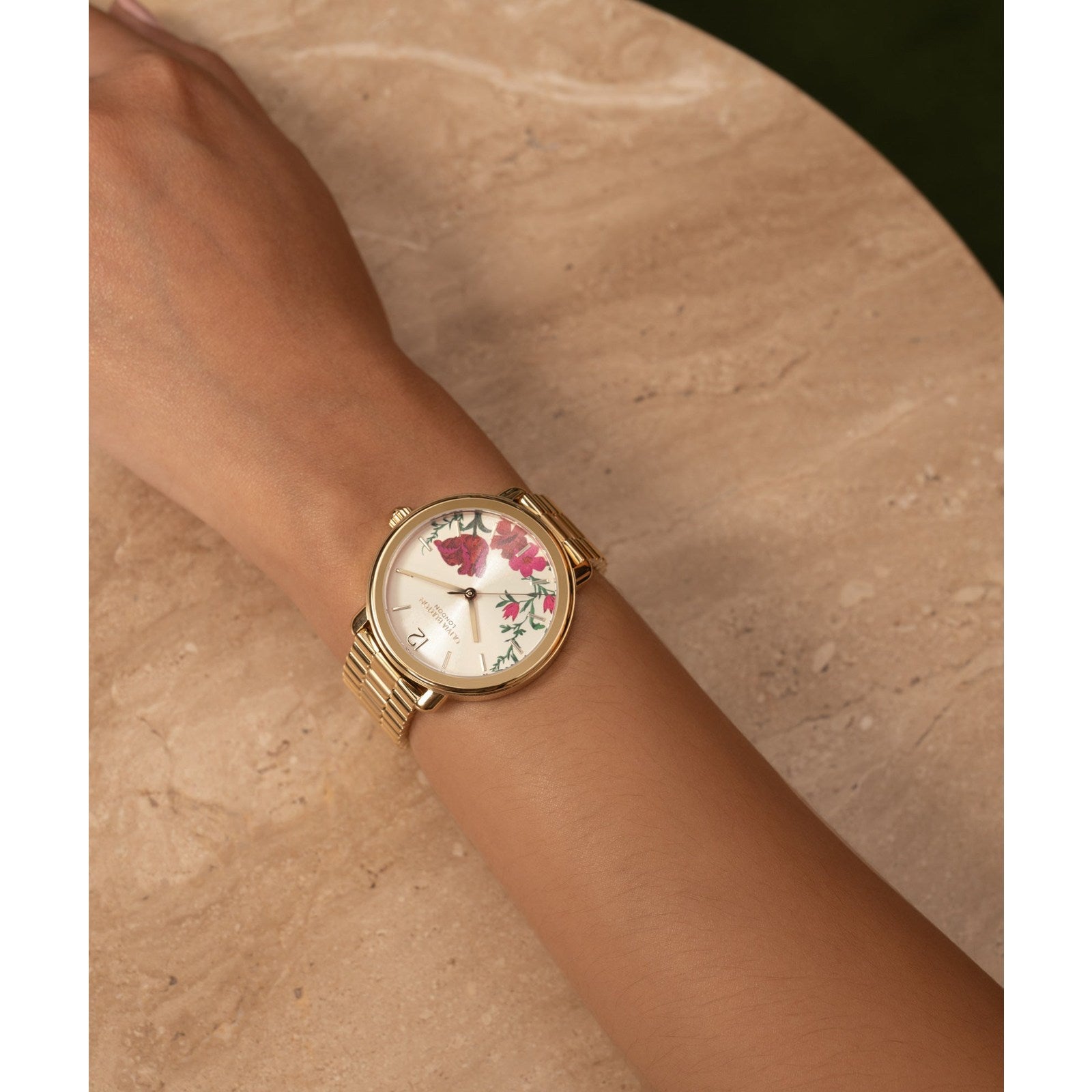 Ladies Vintage Floral Watch (24000206)