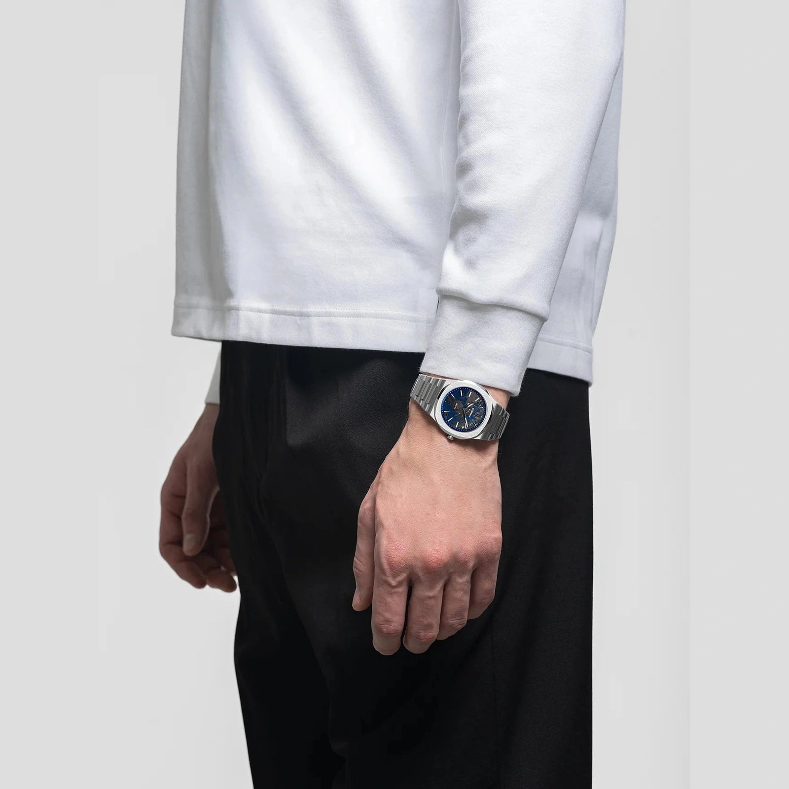 Men's Carbon Reef Watch (D1-UHBJ04)