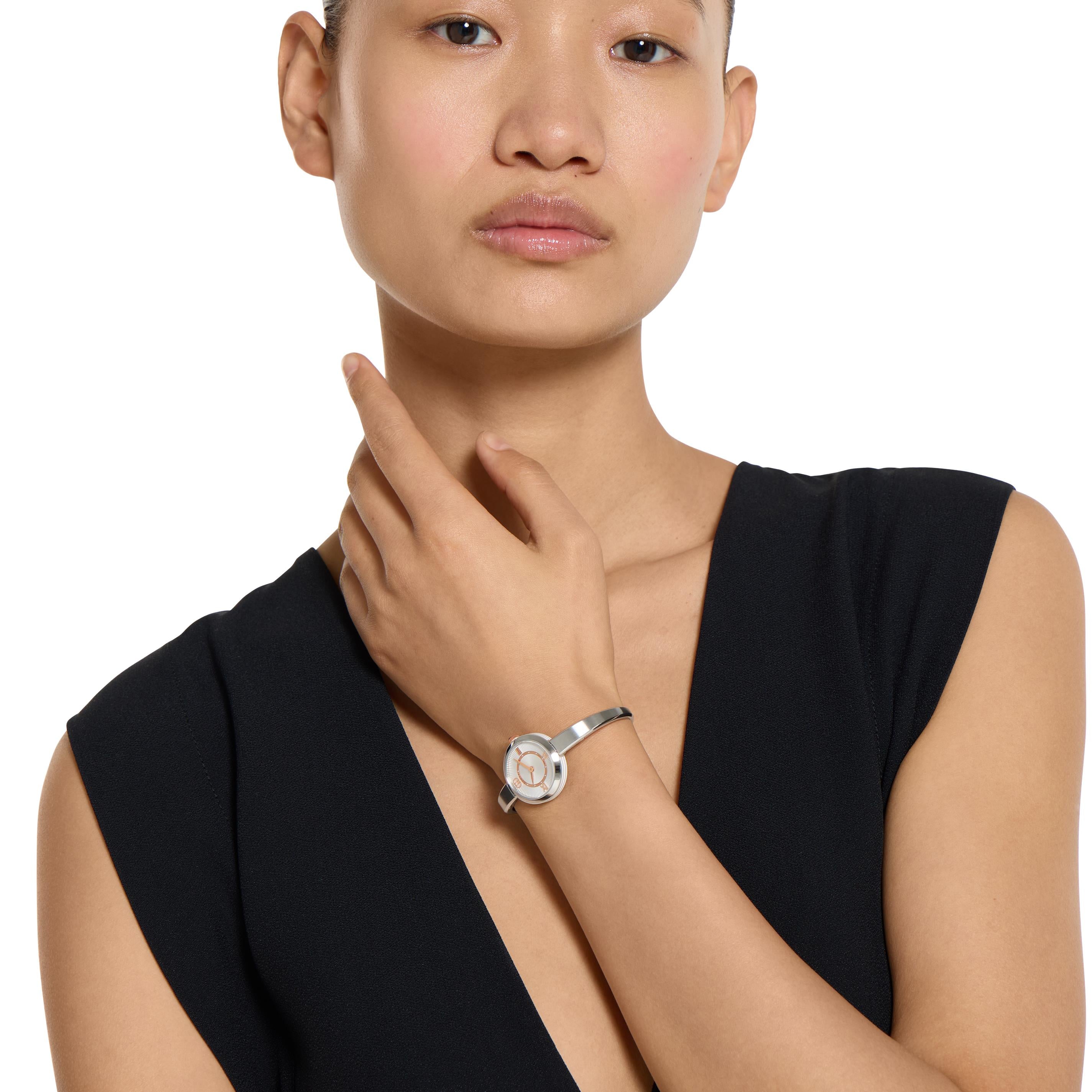 Ladies Model 2000 Watch (YA167513)