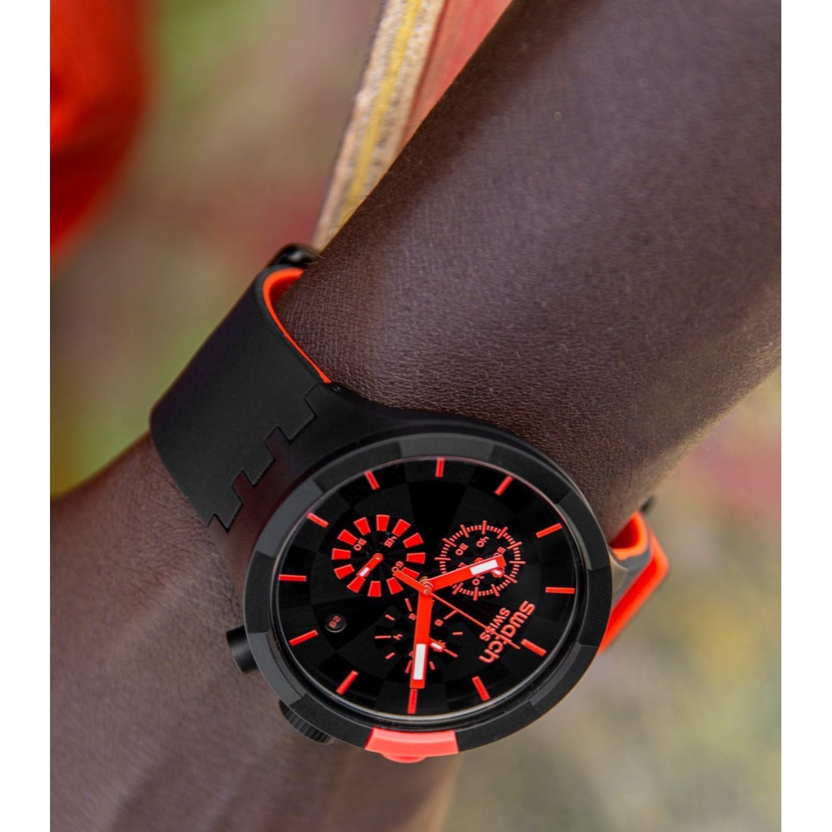 BIG BOLD CHECKPOINT RED Swatch