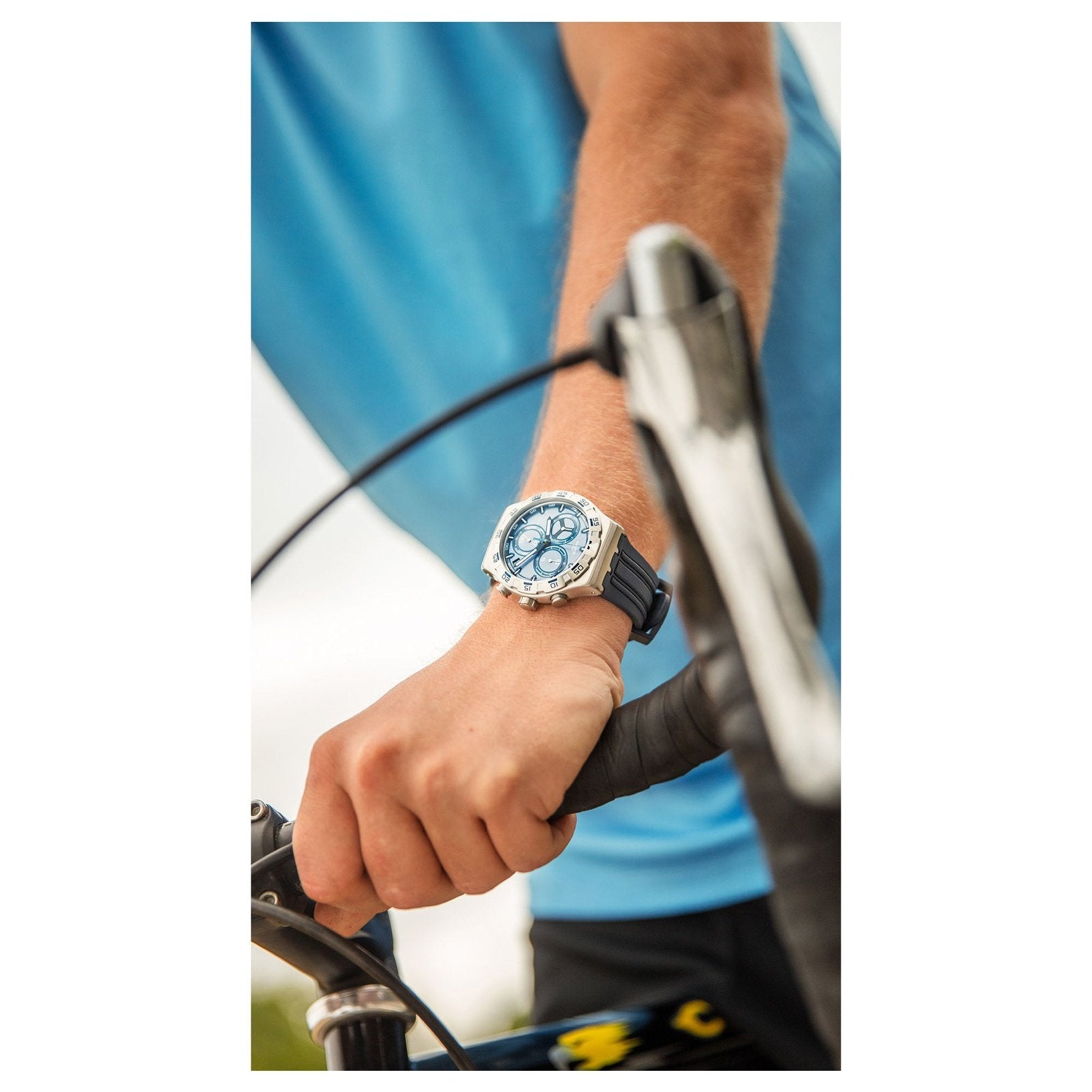 TECKNO BLUE Swatch